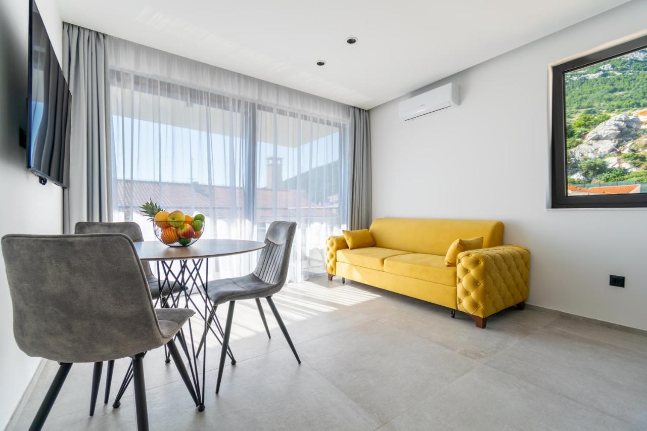 Apartmani Pino Baska Voda Exterior photo