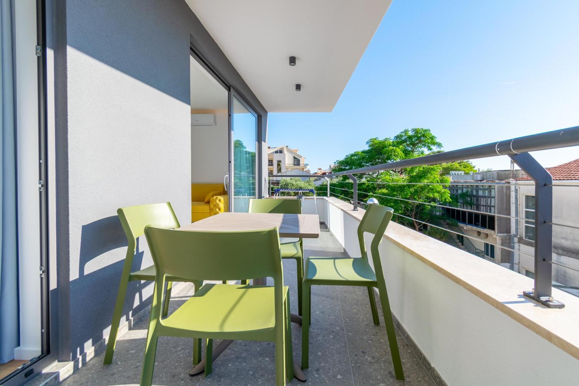 Apartmani Pino Baska Voda Exterior photo